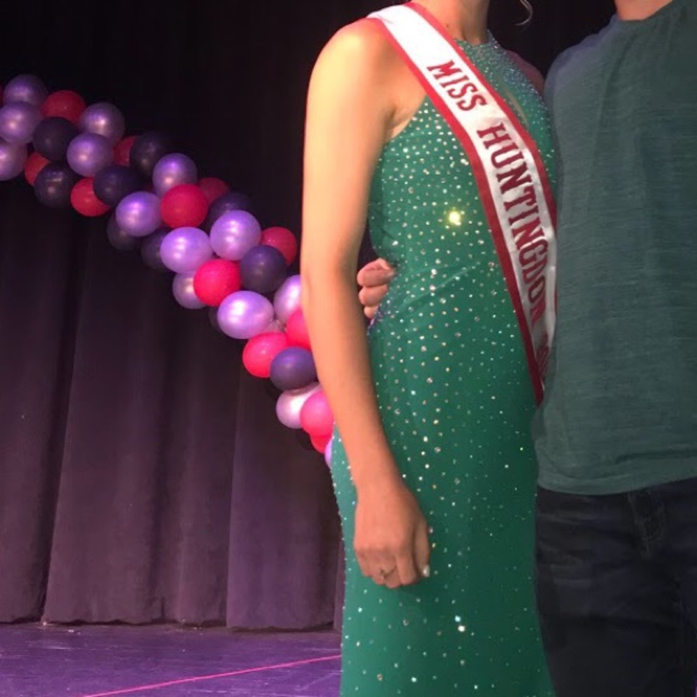 Green prom dress in great condition